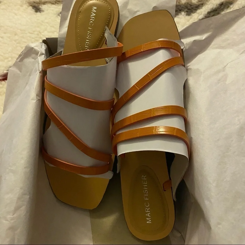 Marc Fisher Bonina Orange Croc Embossed Sandal, New in Box